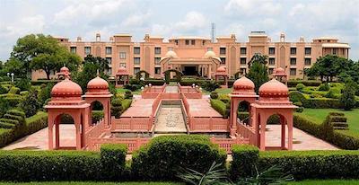 د گلد پالاس اند ریزورت