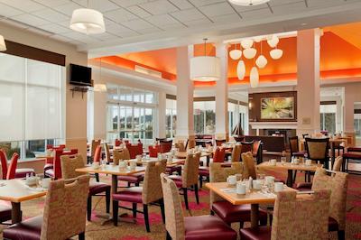 هیلتون گاردن این اسالت لاک سیتی آیرپرت