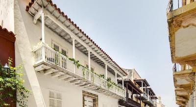 چراسی هتل اند اسپا