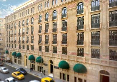 پارک حیات استانبول-ماکا پالاس