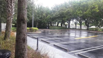 بست استودیو این