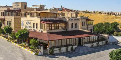 رویال استون هوسز