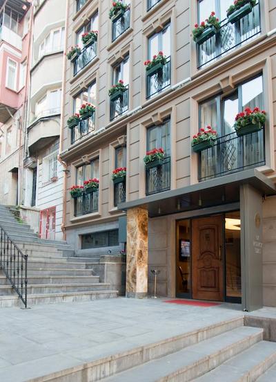 جی کا ریجنسی سوئیتس هتل