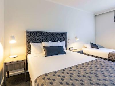 مرکور آلبوری