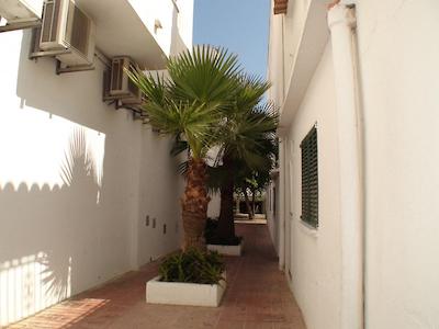 هستال د لا کاراول-لا ایی