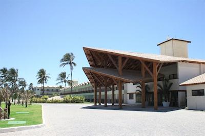 پردیجی بیچ ریزرت اند کنونشنز اراکاجو