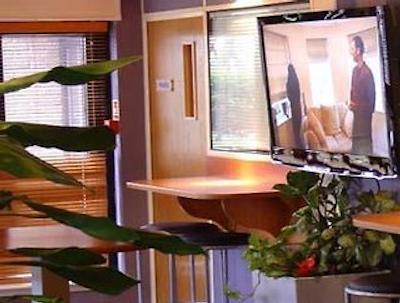 دز هتل لندن-واترلو