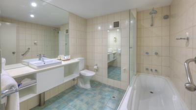 کیرنز شریدان هتل اند کنفرنس سنتر