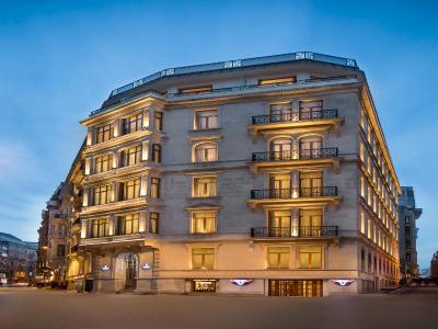 آکا لاش تکسیم هتل