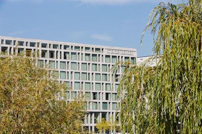 استیجنبرجر هتل ام کانزلرامت