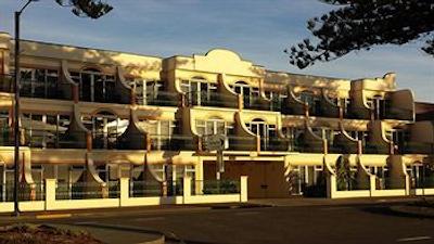 بیچفرنت متل