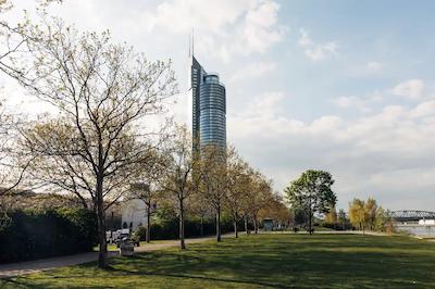 هاریز هم هتل وین