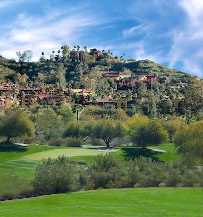 پوینت هیلتون تاپاتیو کلیفز ریزرت