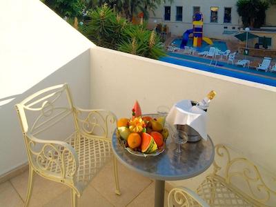 ماجیک ویلا بنیدرم