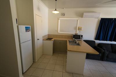 اُسینسید ویلیج