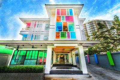 د تینت ات پوکت تاون