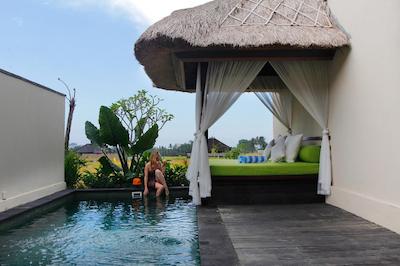 آلام پویسی ویلا