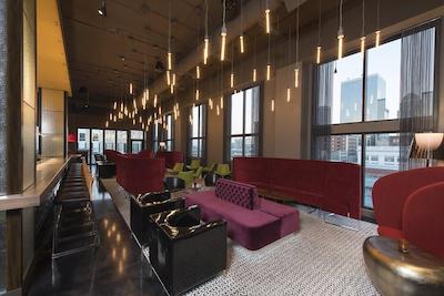 هیلتون گاردن این لویسویل دونتون