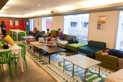 هستل است چریستفرز این بارسلنا