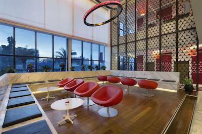 هوارد جهنسُن بنگالورو هبال