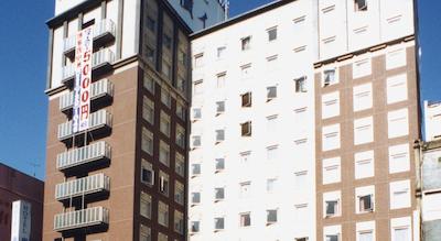 تیکو این هاکاتا نیشیناکاسو هاکاتا