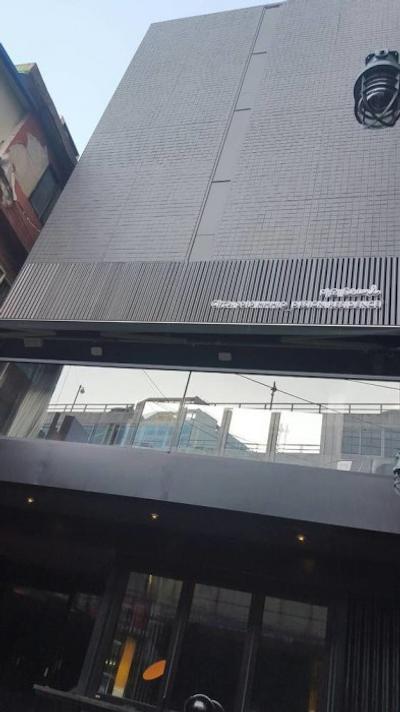 ممیو ایی دیزاین رسیدنس