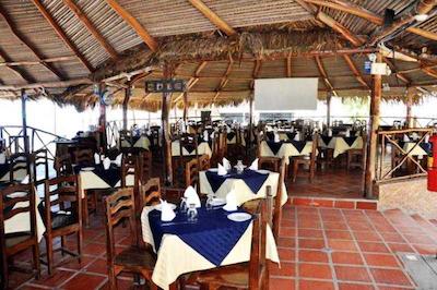 ادواردز هتل سویتز اند ریزرت