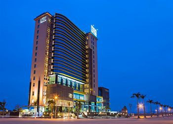 ریال لتوز هتل هالنگ