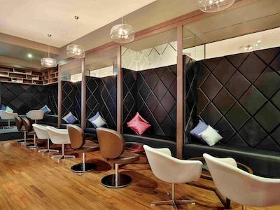 اوانجیو هتل کتا کینابالو ماناجد بای اکسر