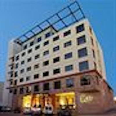 اوسترال پلازا