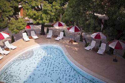 رتراوئاسیز هتل