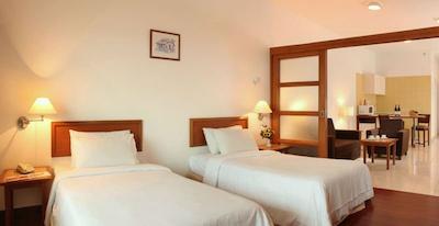 سری سمپاکا سرویس سویت