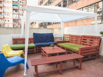 د هستل باکس پرت