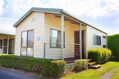 دیسوری هلید پارکز وارنامبول