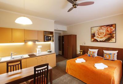 انید اپارتمنتز