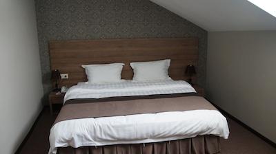 هتل اولد متخی