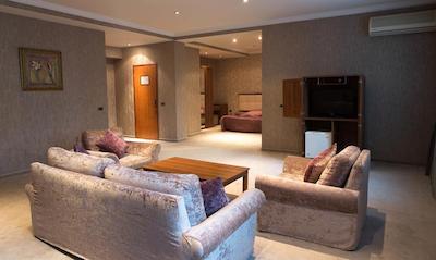 ابو آرنا هتل