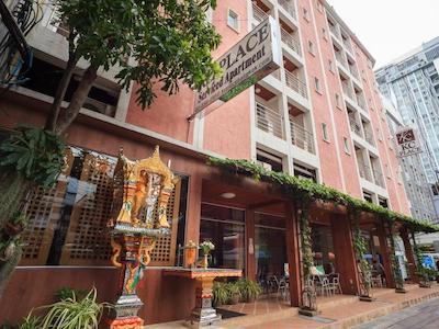 کی سی پلیس هتل پراتونام