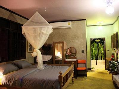 بانگلوانگ هاوس