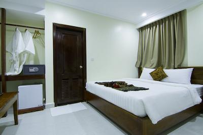 رس امرالد هتل