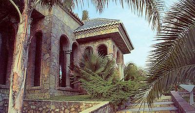 بست آلکزار هتل اند اپارتمنتز