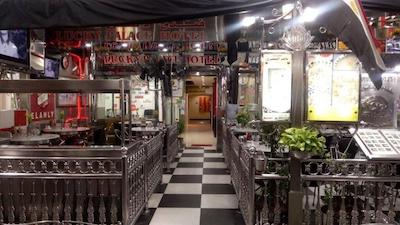 لاکی پالاس هتل