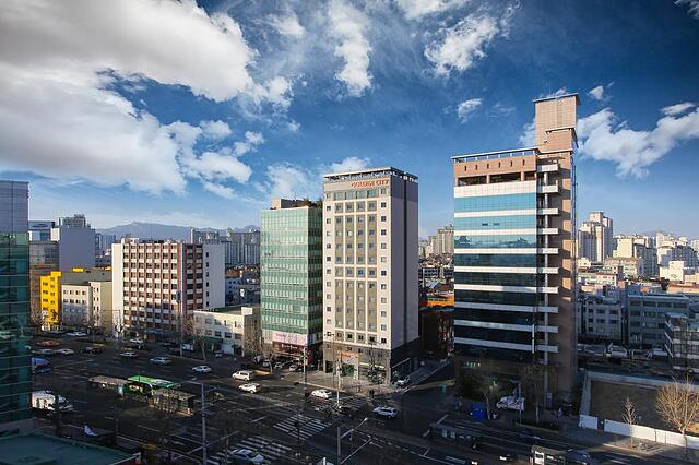 گولدن سیتی هتل دنگدامون