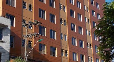 اسلاویرو اسنتیال بلومناو