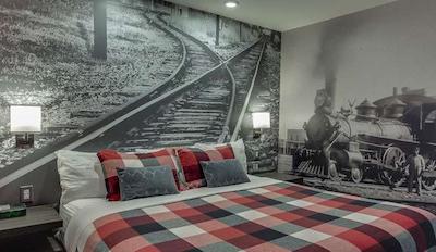 هم این اند سویتز ساسکاتون اسود