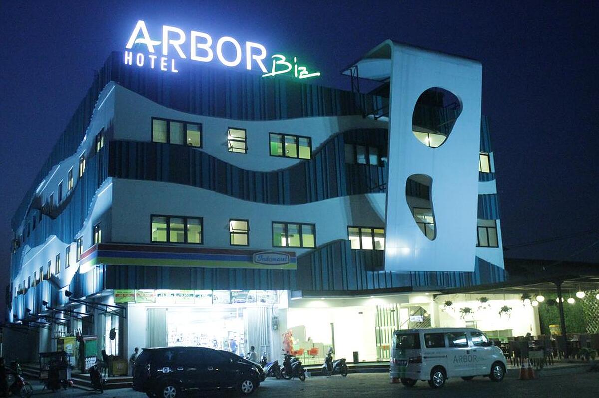 اربر بیز هتل