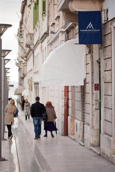 مارمنتوا لوکسوری رومز