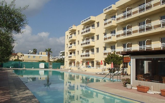 سانکست گاردنز هلید ریزرت