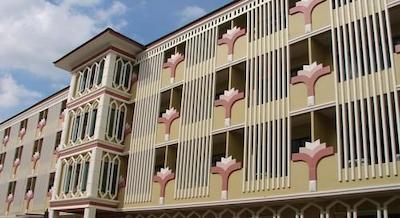 پونسوک رسیدنس هتل