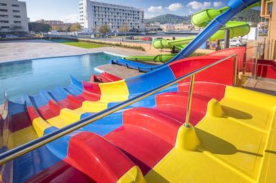 هتل سُرا داورادا